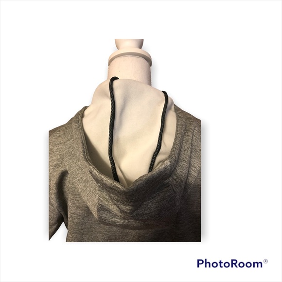 COPY - Nike Grey Hooded Sweatshirt - Picture 5 of 11